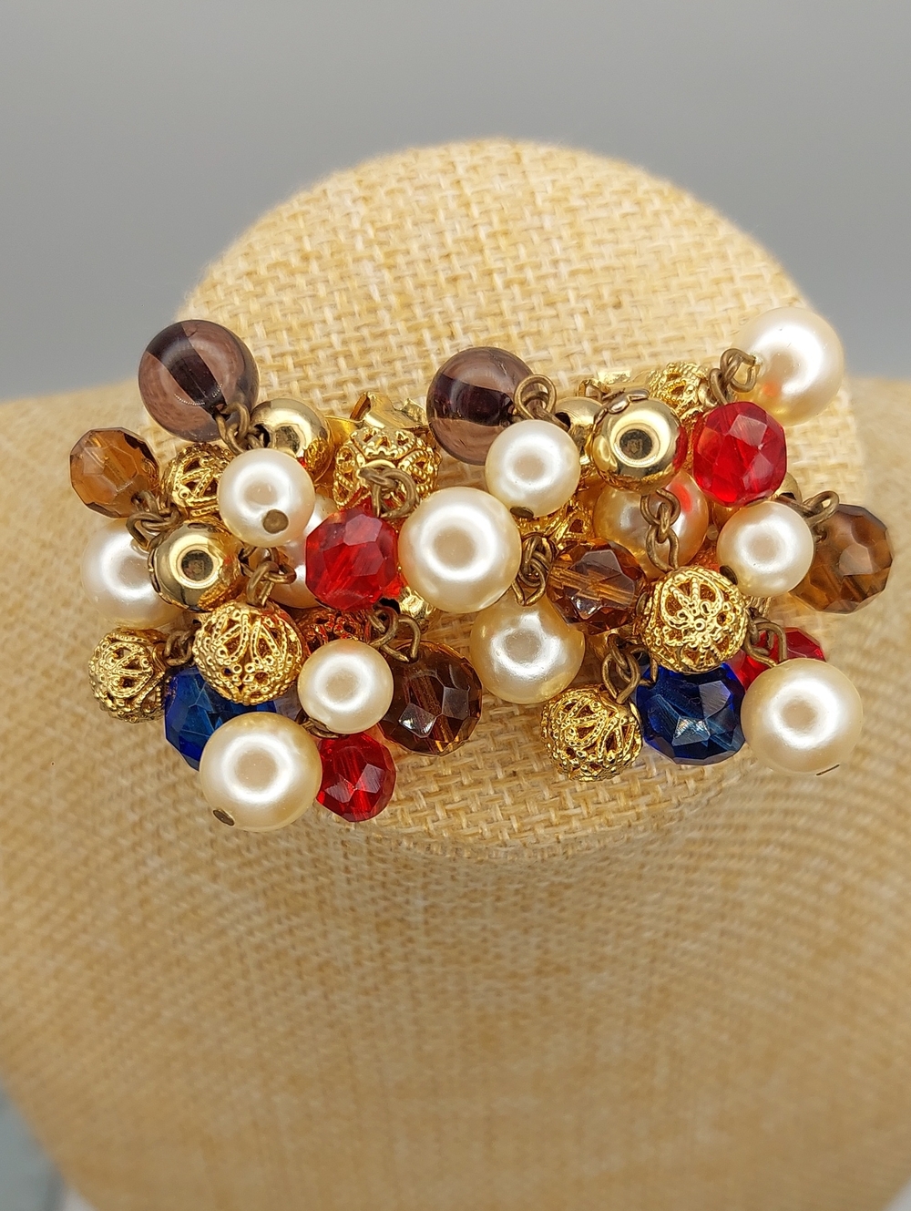 Gold tone ❤️🤍 💙Multi-Bead cha cha Clip Earrings with Pearls and Glass beads